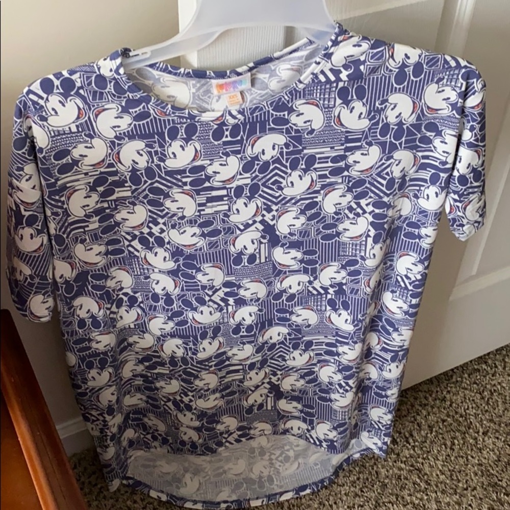 Women’s top LuLaroe